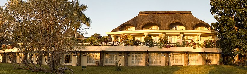 Ilala Lodge (Victoria Falls) Zimbabwe - www.safaris101.com